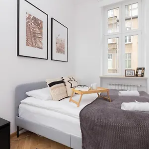  Apartament Centre & Cosy By Renters